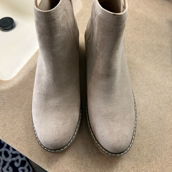 Dolce Vita booties NWOT - Picture 6 of 6